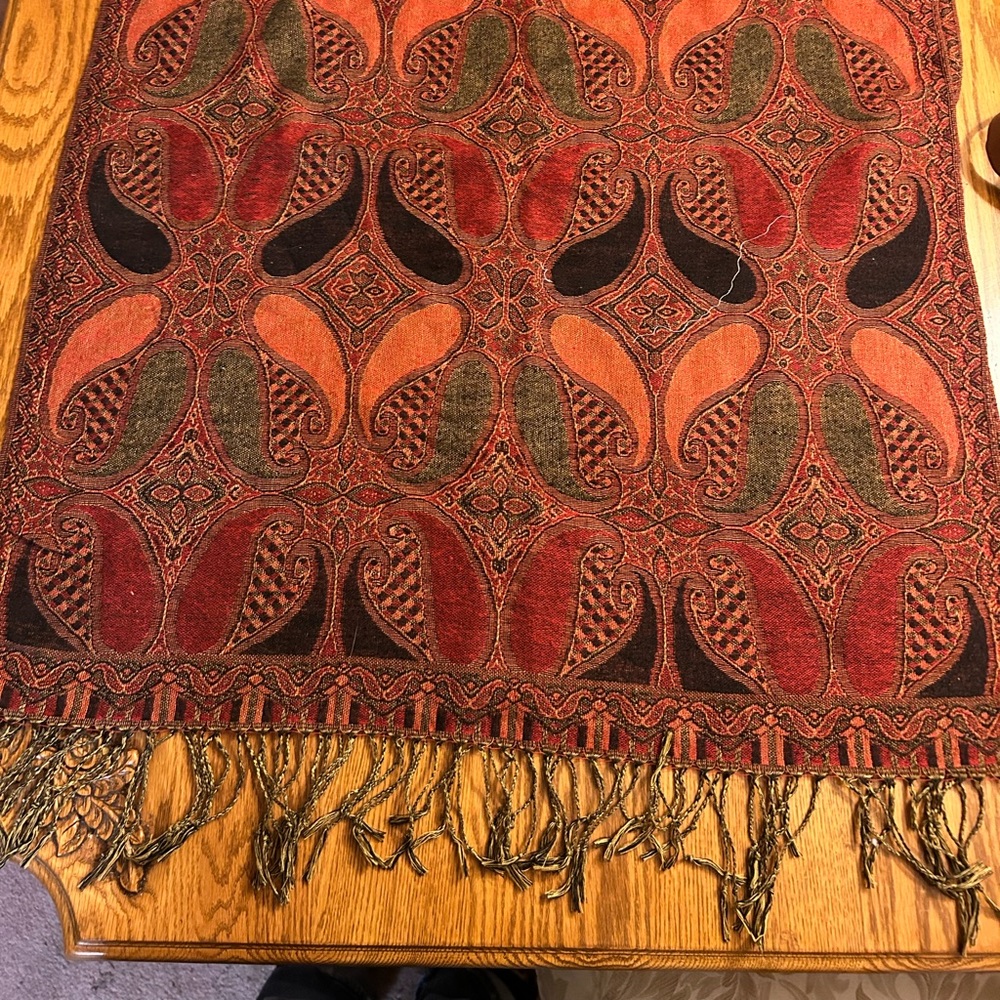 Celtic style scarf